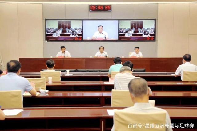 记住这两条真理：女人永远渴望的两种需求